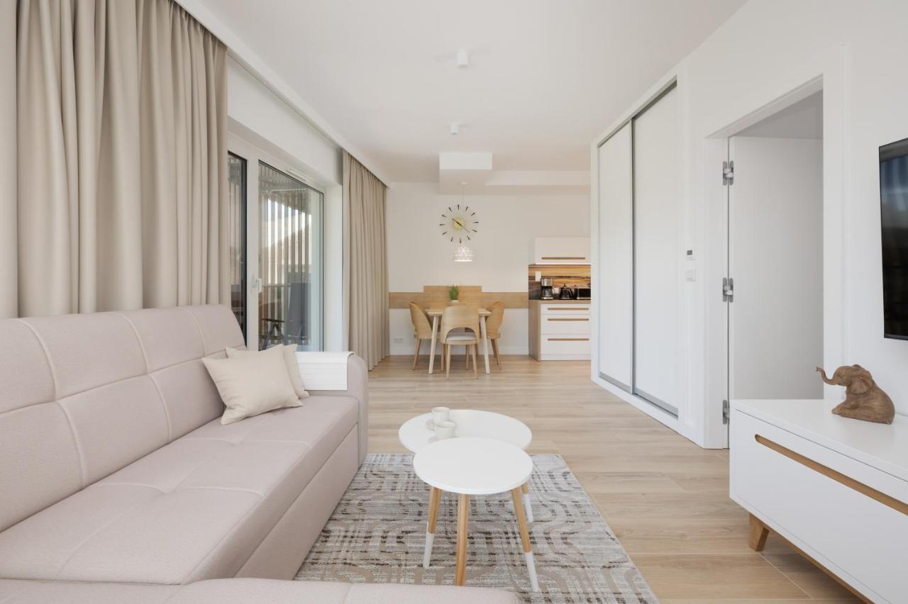 Apartament Przy Plazy Z Aneksem Kuchennym A 24 W Swinoujsciu Swinemünde Exterior foto